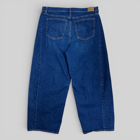 AE Dreamy Drape Strigid Barrel Jean in a Medium Wash Size 14 Long - Picture 5 of 8